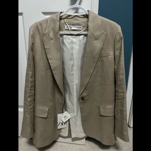 NWT Zara Blazer, Size M.